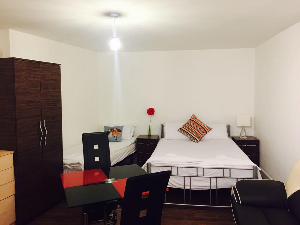 City House Ilford Luaran gambar
